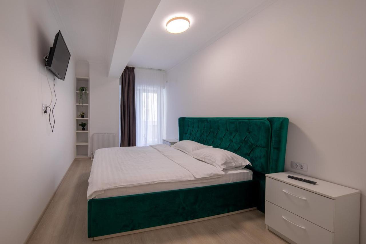 Aurora Apartments Mamaia Bagian luar foto