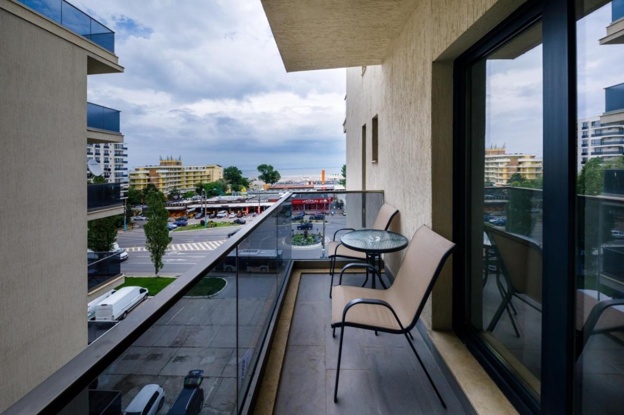 Aurora Apartments Mamaia Bagian luar foto