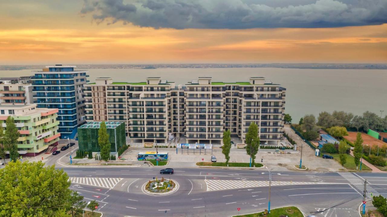 Aurora Apartments Mamaia Bagian luar foto